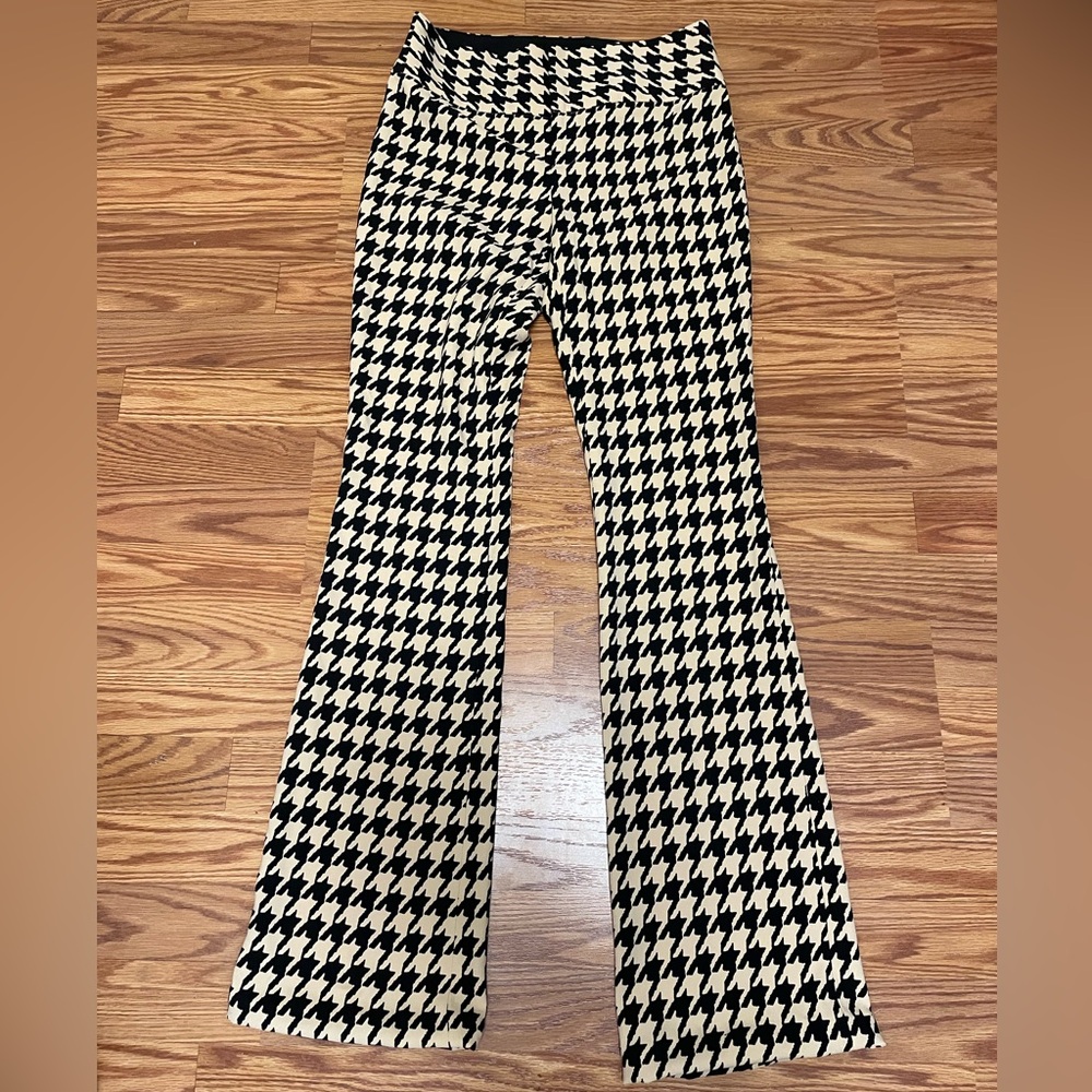 Alice + Olivia Black and Cream Houndstooth pants 2 NWT